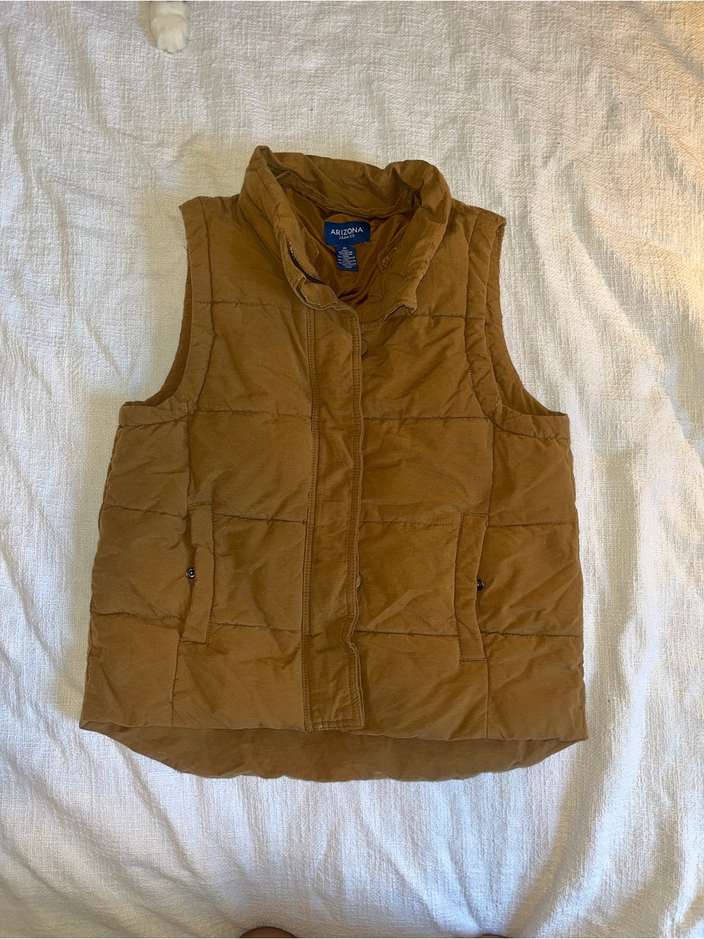 Arizona Jean Company Quilted Puffer Vest in Tan